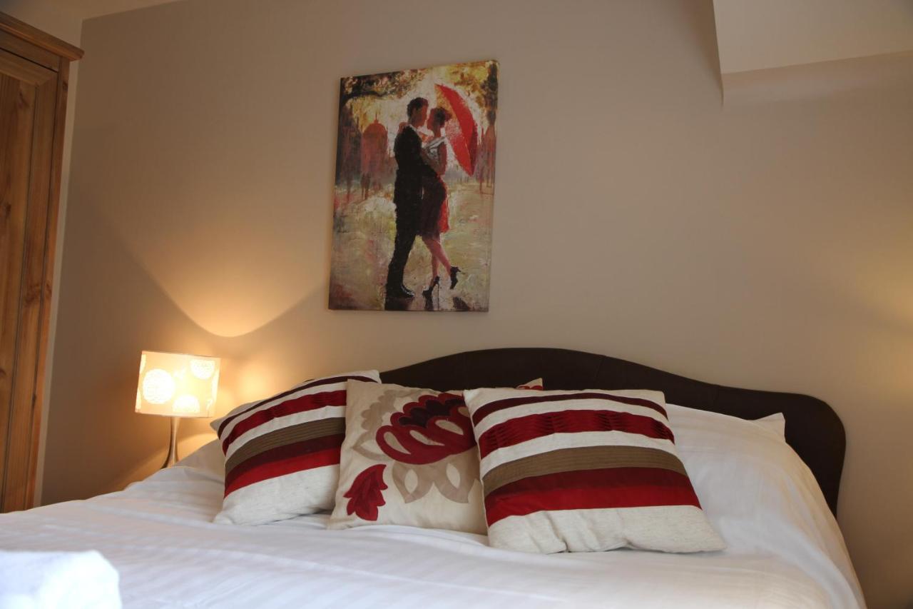 Castle Green Bed And Breakfast Ashbourne  Exterior photo